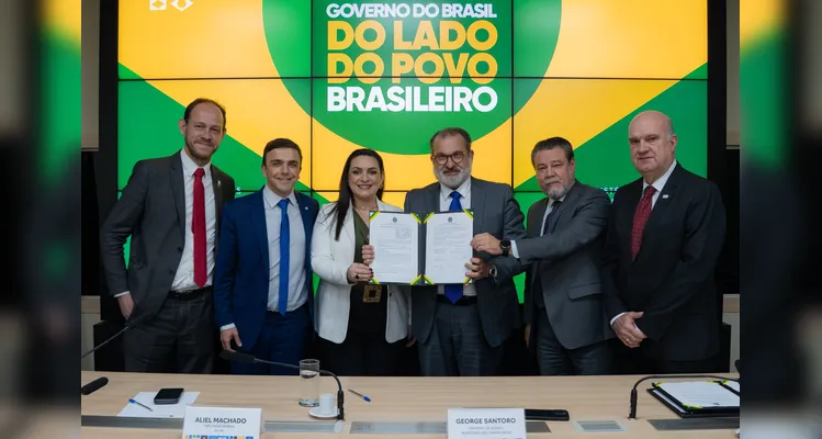 Elizabeth celebra acordo que permite transformar áreas de ferrovias desativadas
