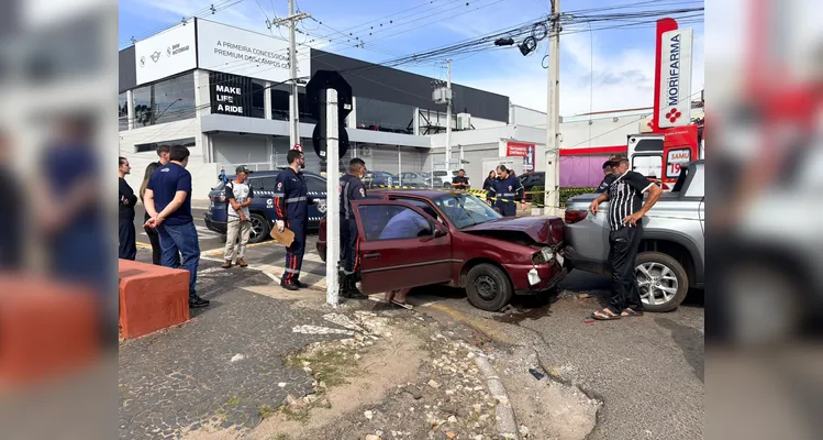 Motorista sofre mal súbito e morre enquanto dirigia em Ponta Grossa