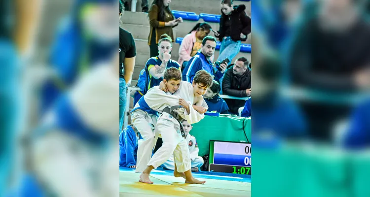 Associação Judô Carlos Silva/Leões do Tatame são campeões do Torneio dos Campos Gerais