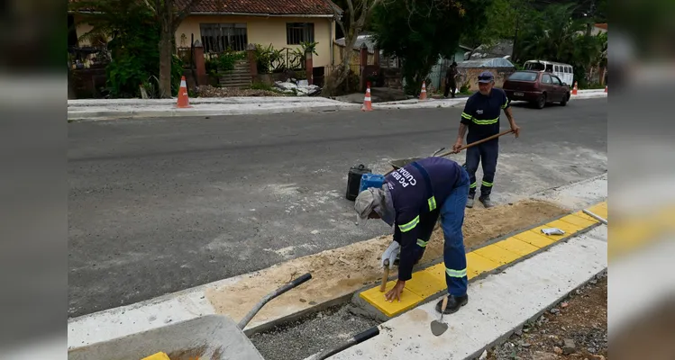 Cidade de obstáculos: os desafios da acessibilidade e mobilidade urbana em PG