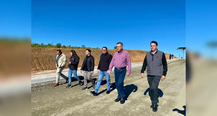O objetivo foi visitar e acompanhar o andamento de obras no município.