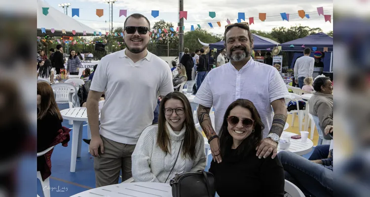 Arraiá do Ponta Lagoa reúne associados em dia de festa