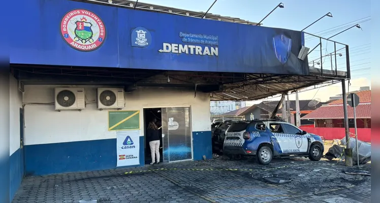 Incêndio criminoso atinge Secretaria de Segurança Pública de Araquari