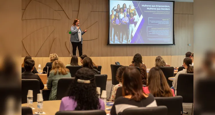 Projeto Dona de Mim reúne mulheres e inicia jornada empreendedora em PG
