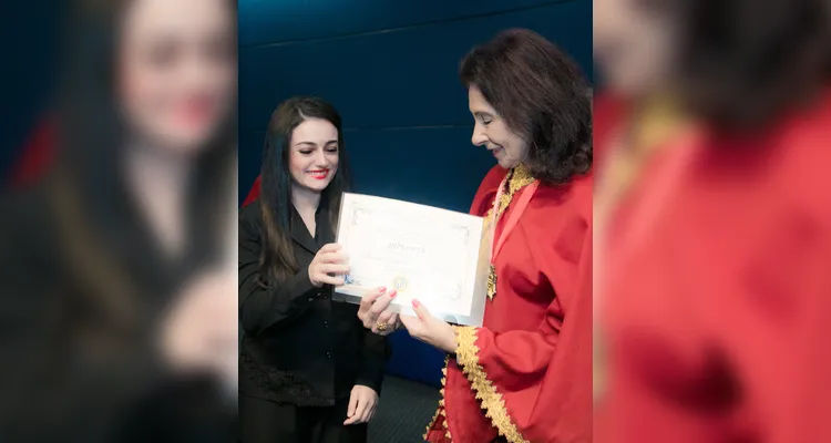 Escritora de PG integra a Seccional Paraná da Academia de Letras do Brasil