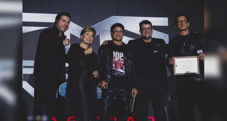 Prefeita Elizabeth Schmidt celebra FMS Fight Night em Ponta Grossa
