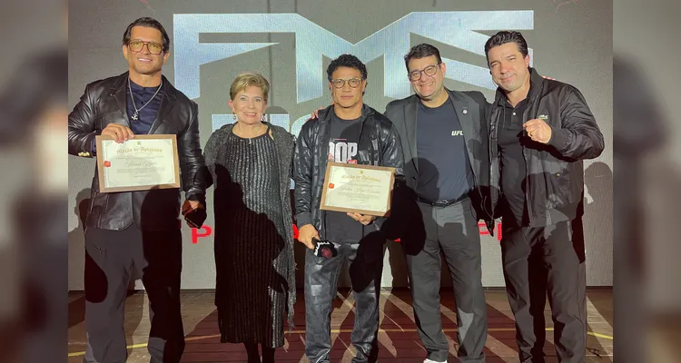 Prefeita Elizabeth Schmidt celebra FMS Fight Night em Ponta Grossa