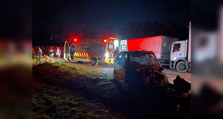 Motorista fica gravemente ferido após colidir com um caminhão na BR-376