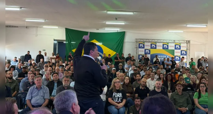 O senador percorreu 16 cidades do Paraná em nove dias