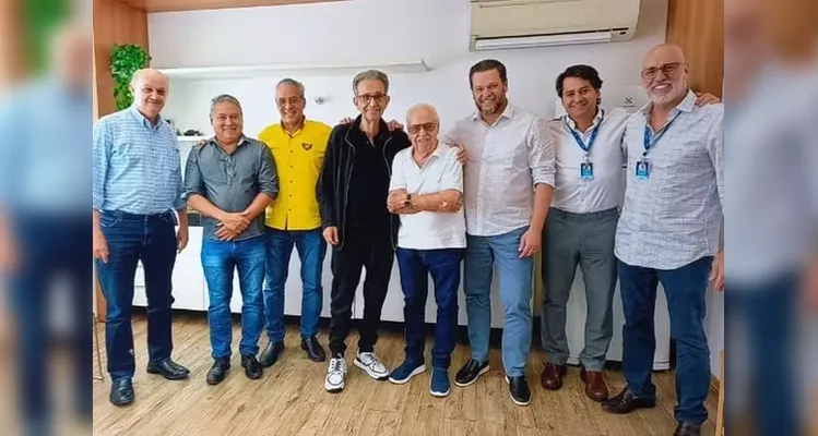 Homem de 96 anos ainda bate ponto na empresa onde foi contratado em 1950