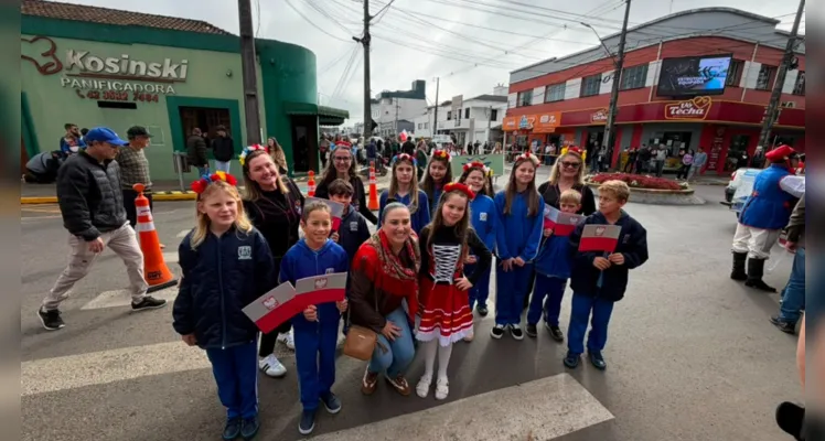 Abertura da 32ª Tradycje Polskie contou com desfile