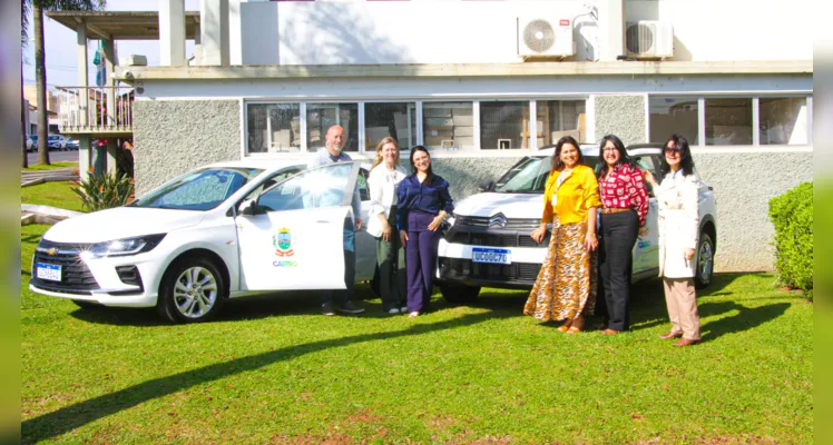 Veículos foram entregues para as áreas de Educação, Assistência Social e Esportes