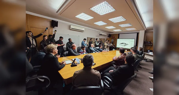 Confira imagens da reunião desta quarta-feira (22).