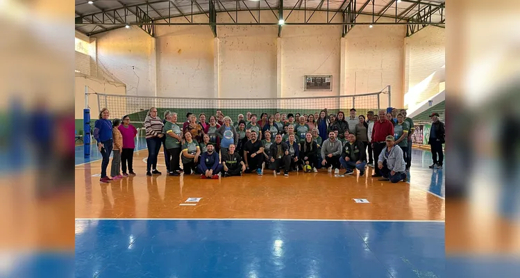 Castro recebe etapa do Festival de Integração da Melhor Idade dos Campos Gerais