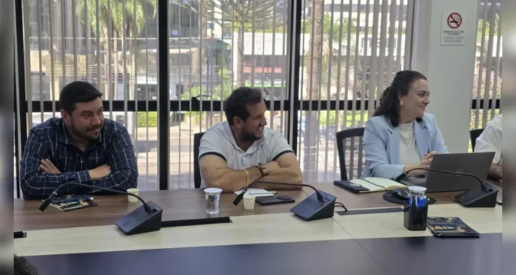 Sindileite/PR debate futuro do mercado de leite no Paraná