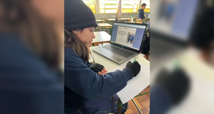 Os estudantes também realizaram pesquisas com o Jornal da Manhã digital e elaboraram sua própria versão de um periódico.