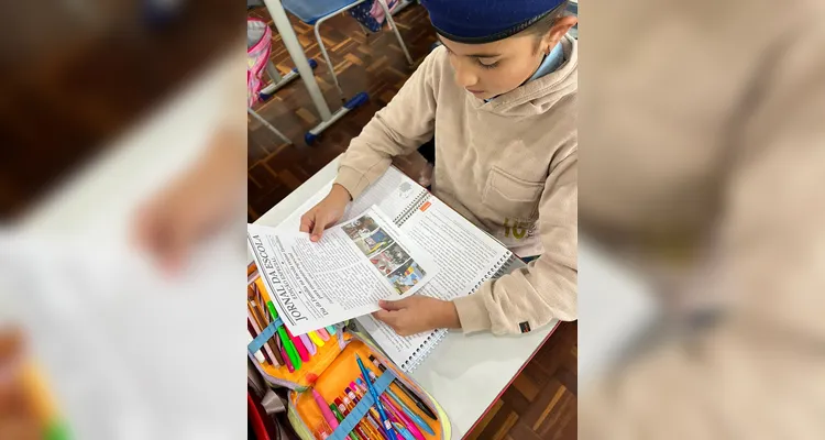 Os estudantes também realizaram pesquisas com o Jornal da Manhã digital e elaboraram sua própria versão de um periódico.