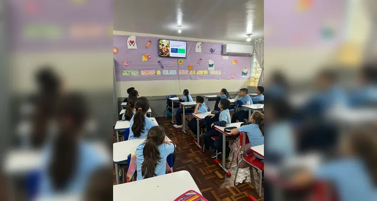 A videoaula foi o ponto de partida para as discussões e atividades em sala de aula.