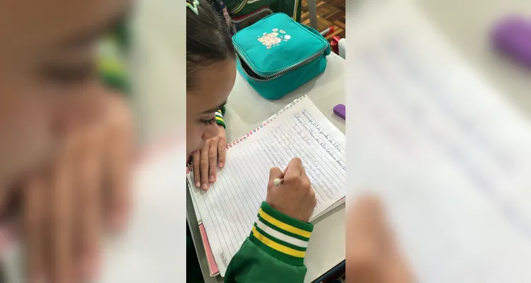 Os alunos também escreveram cartas para o seu "eu do futuro".