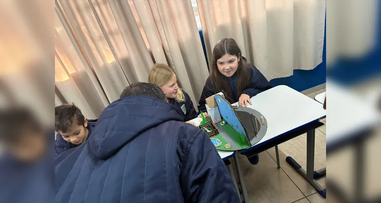Confira a série de registros do amplo trabalho realizado em sala de aula.