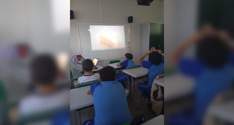 Confira os registros do trabalho em sala de aula.