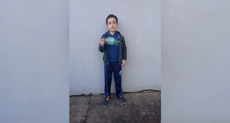 Confira a série de registros do diversificado trabalho dos educandos.