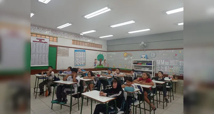 Confira a série de registros do diversificado trabalho dos educandos.