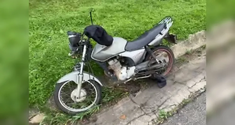 Motociclista morre em acidente com caminhão na PR-151 em Carambeí