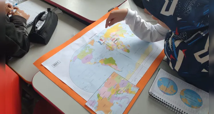 Confira a série de registros do amplo trabalho em sala de aula.