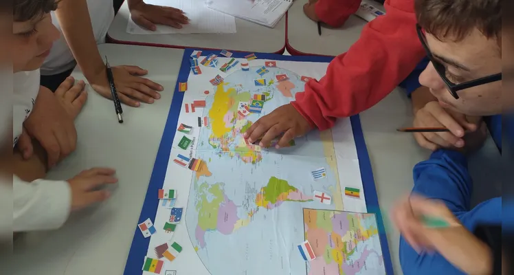Confira a série de registros do amplo trabalho em sala de aula.