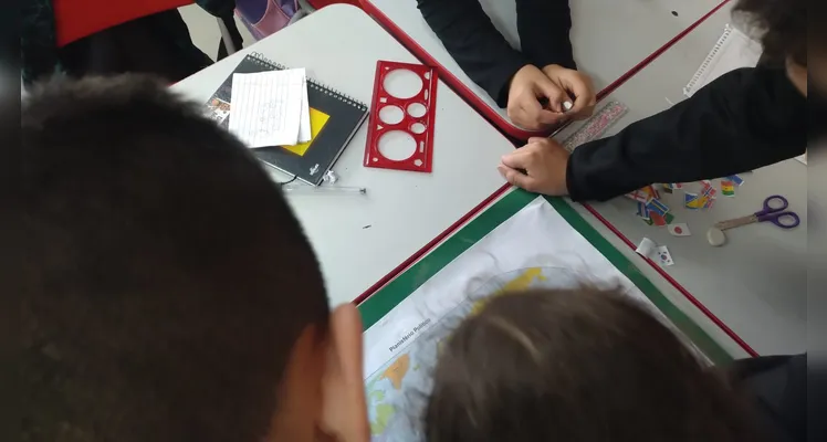 Confira a série de registros do amplo trabalho em sala de aula.