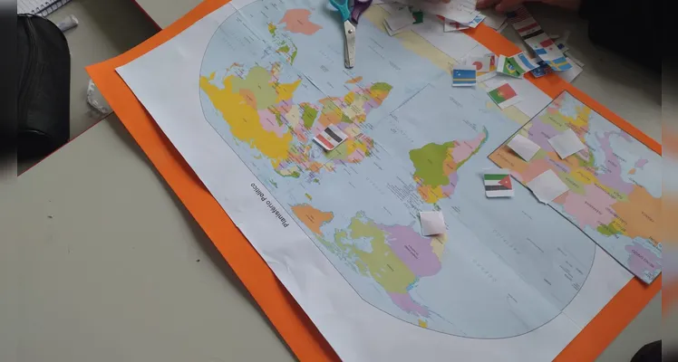 Confira a série de registros do amplo trabalho em sala de aula.