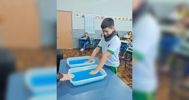 Através da dinâmica prática, os alunos puderam compreender o tema dos estudos com maior facilidade.