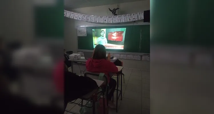 Confira a série de registros do trabalho dentro e fora da sala de aula.