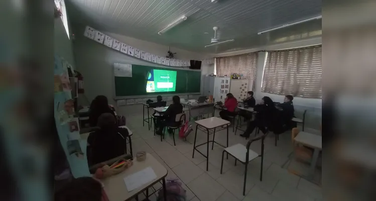 Confira a série de registros do trabalho dentro e fora da sala de aula.