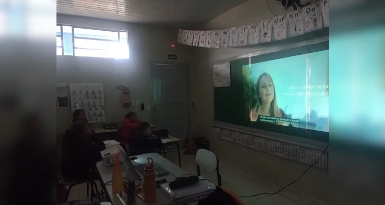 Confira a série de registros do trabalho dentro e fora da sala de aula.