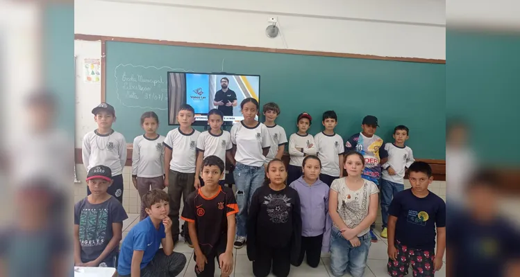 Veja os registros do trabalho em sala de aula.