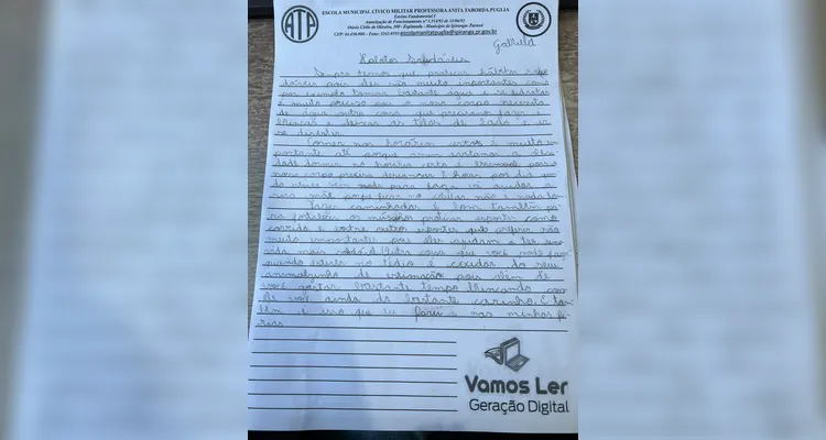 Os alunos também fizeram textos apresentando os conhecimentos obtidos com a aula.