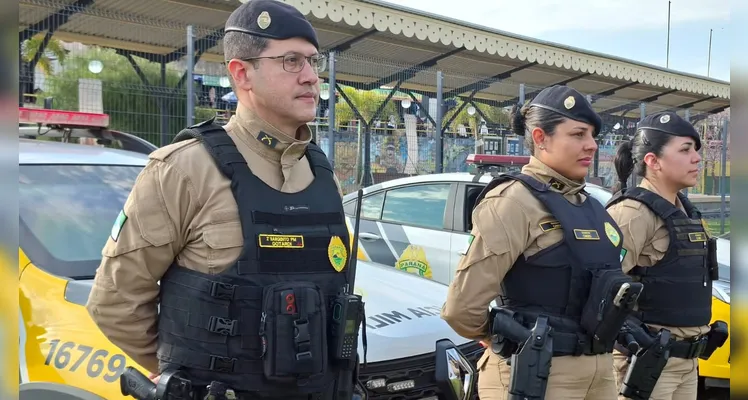 Operação Omnis fiscaliza veículos e estabelecimentos durante ação em PG