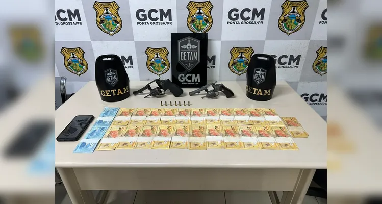 GETAM prende dois suspeitos com armas de fogo no Jardim Amália, em PG