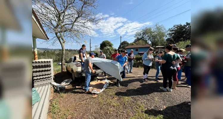 Equipes da Prefeitura de Tibagi se mobilizam após temporal com granizo atingir a cidade