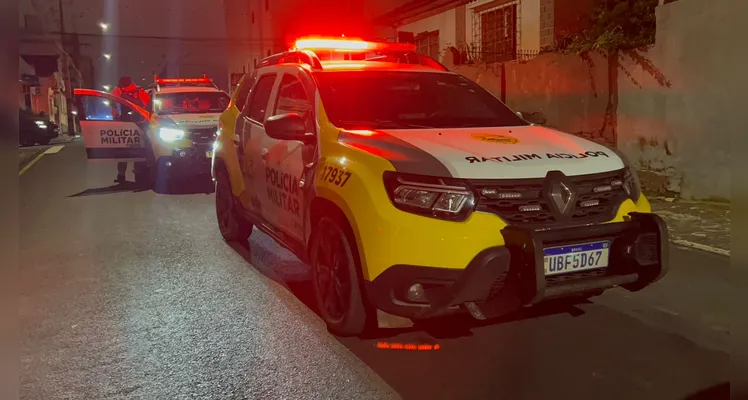 Jovem é esfaqueado após confusão e fica gravemente ferido em PG