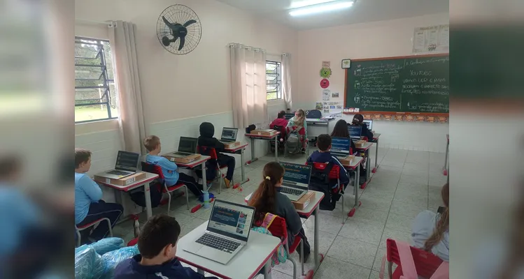 Confira a série de registros do trabalho em sala de aula.