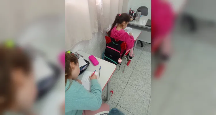 Confira a série de registros do trabalho em sala de aula.