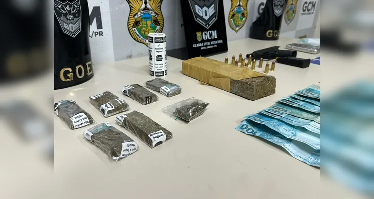 Equipe do GOE apreende arma de fogo, munições e maconha em Ponta Grossa