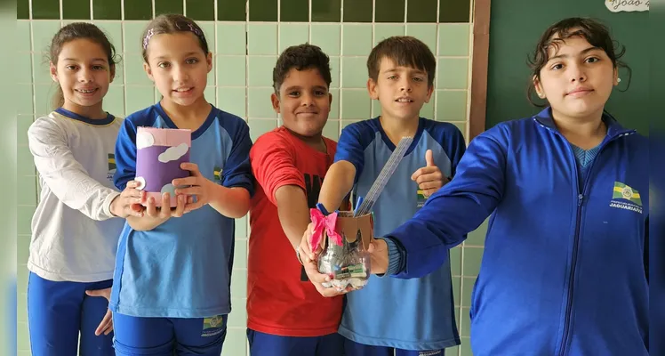 Confira os registros do trabalho dentro e fora da sala de aula.