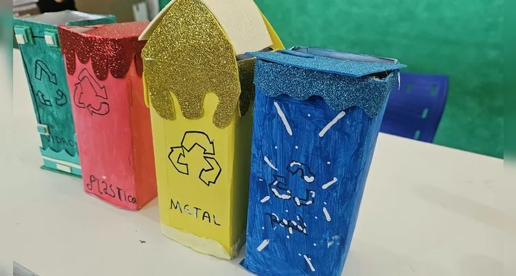 Confira os registros do trabalho dentro e fora da sala de aula.