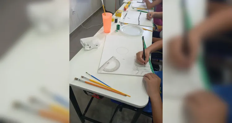 Confira a série de registros do amplo trabalho em sala de aula.