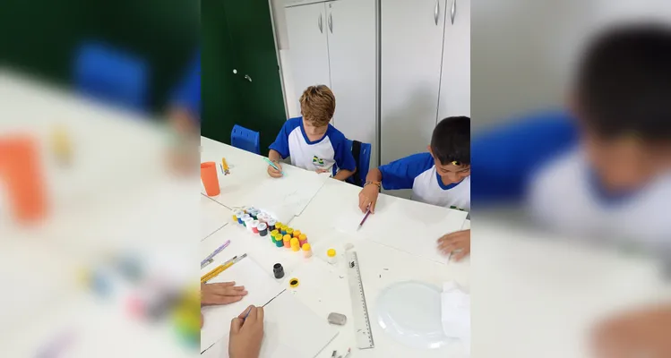 Confira a série de registros do amplo trabalho em sala de aula.