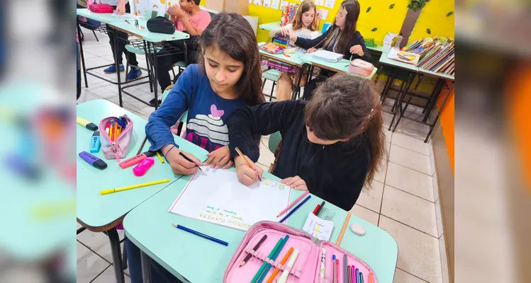 Confira a série de registros do trabalho em sala de aula.